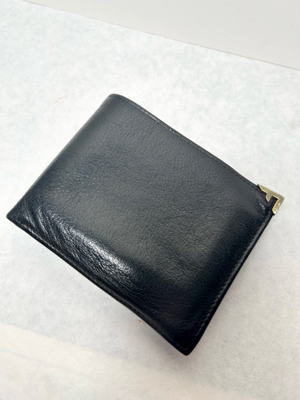 Salvatore Ferragamo Classic Black Leather Bi-Fold Men’s Wallet Gold Corner Logo - Picture 9 of 13